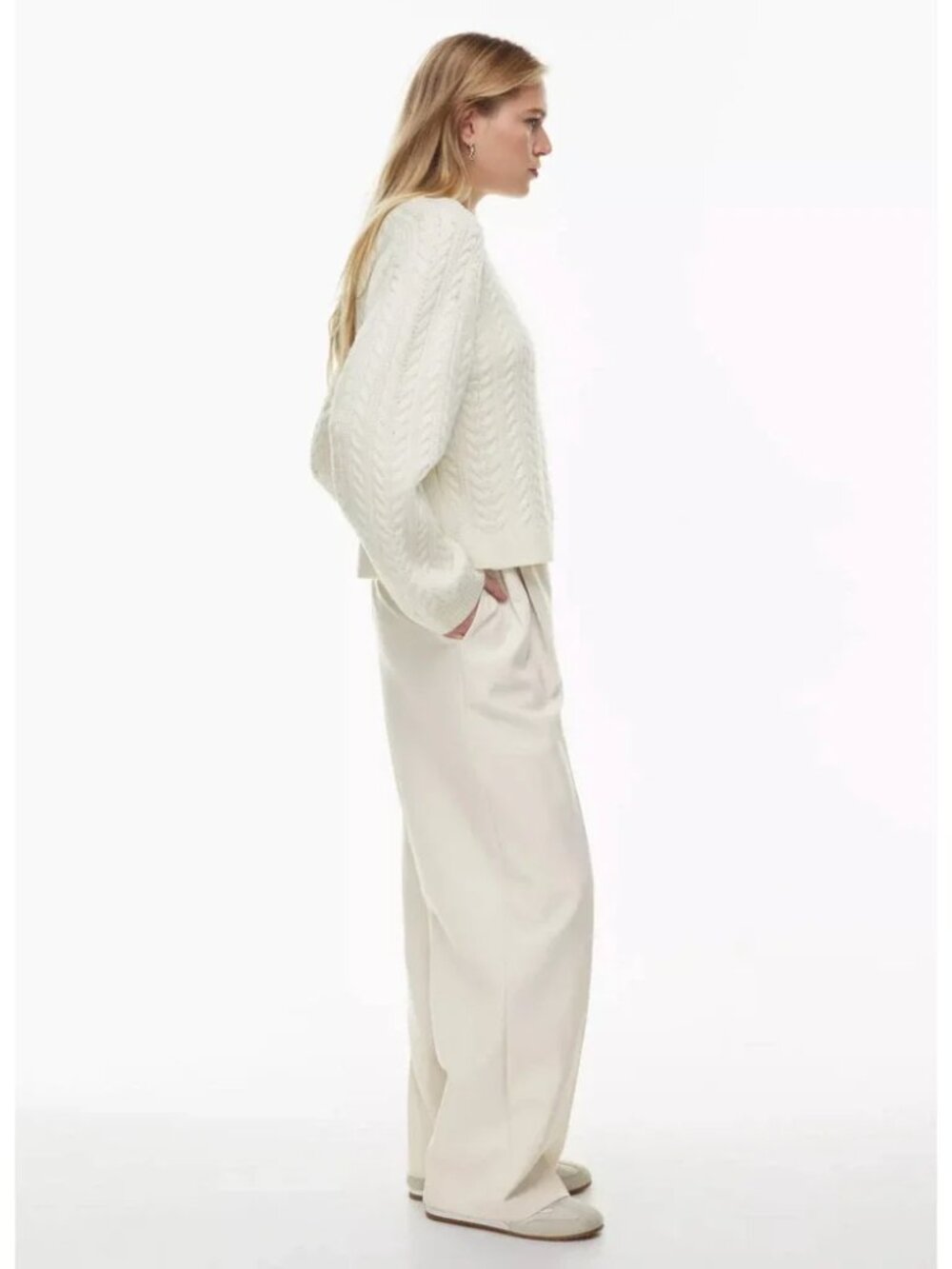 Aritzia The Group by Babaton Shores Merino Wool Sweater Birch Cream Size Small - Picture 4 of 8